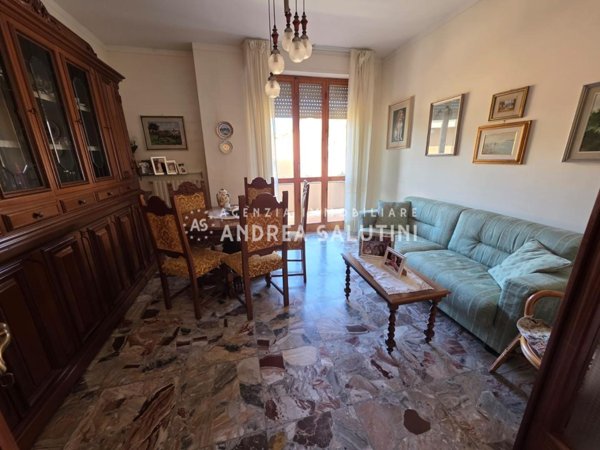 appartamento in vendita a Pontedera in zona Le Cantine