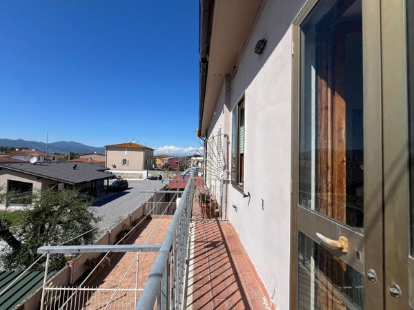 appartamento in vendita a Pontedera in zona Il Romito