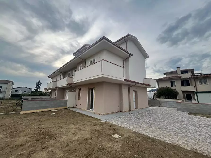casa indipendente in vendita a Pontedera in zona Pardossi