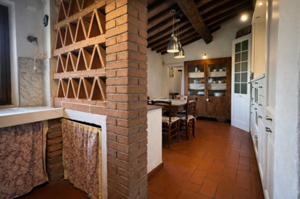 casa indipendente in vendita a Pontedera in zona Montecastello