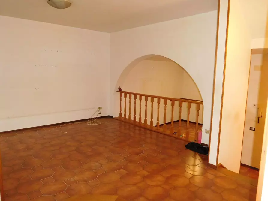 casa indipendente in vendita a Pontedera in zona I Fabbri