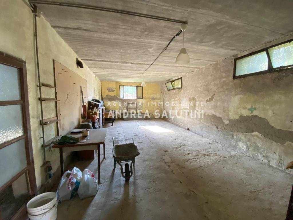 casa semindipendente in vendita a Pontedera in zona Pietroconti