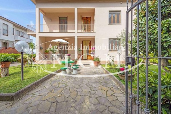 casa indipendente in vendita a Pontedera in zona La Rotta