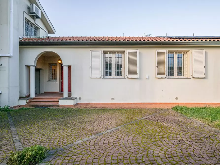 casa indipendente in vendita a Pontedera