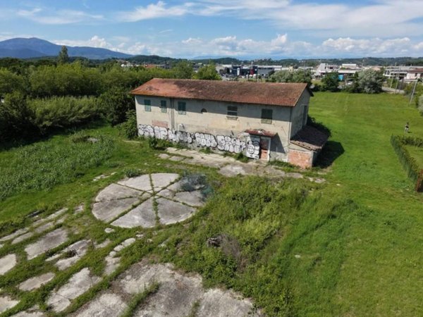 casale in vendita a Pontedera in zona La Bianca