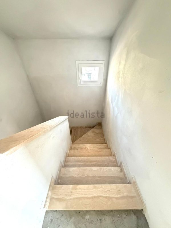 casa indipendente in vendita a Pontedera in zona Pardossi
