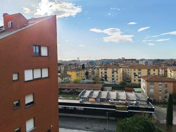 appartamento in vendita a Pontedera in zona Le Cantine