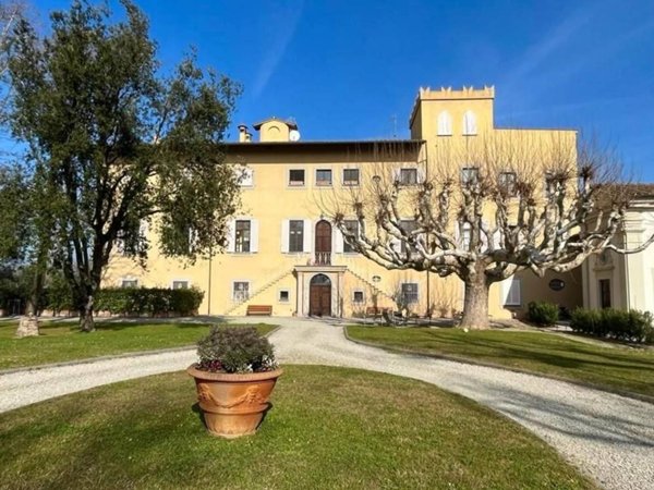appartamento in vendita a Pontedera in zona Pietroconti
