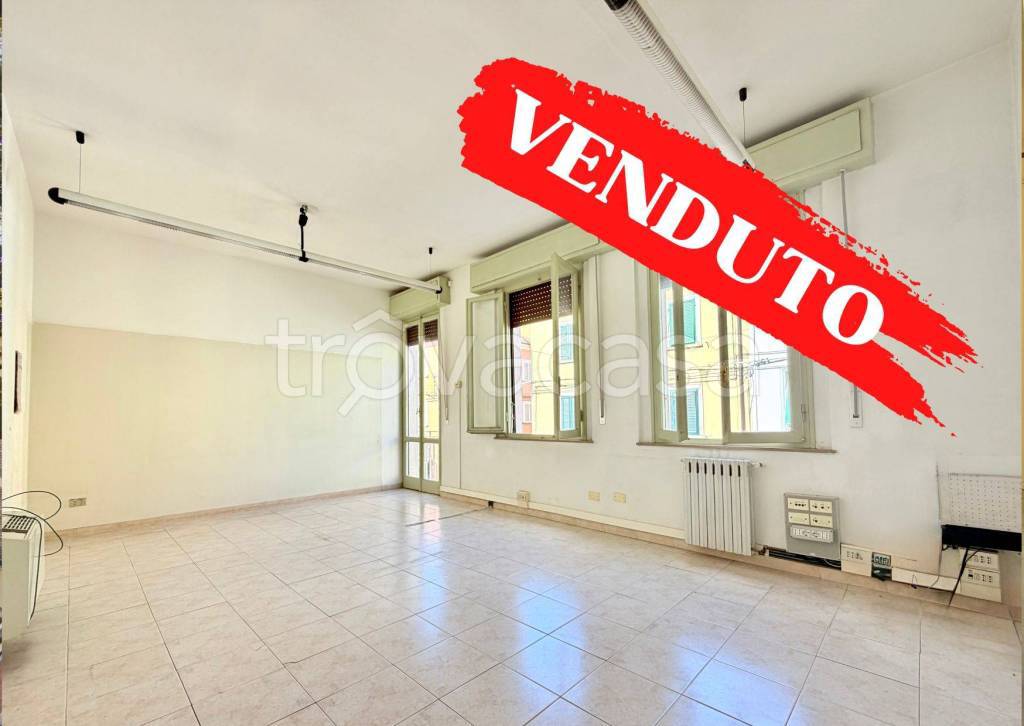 ufficio in vendita a Pontedera in zona La Bianca