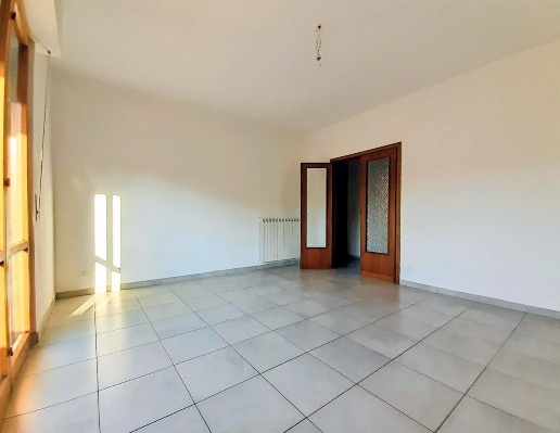 appartamento in vendita a Pontedera in zona Le Cantine
