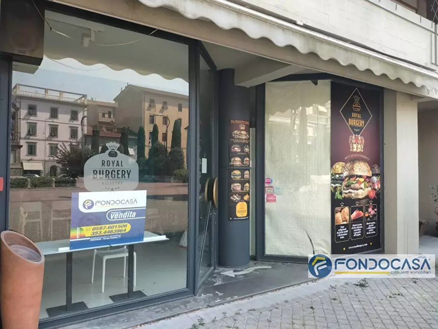 locale commerciale in vendita a Pontedera