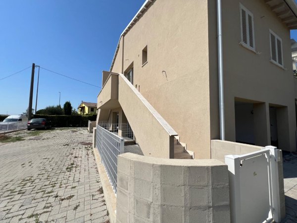appartamento in vendita a Pontedera in zona Pardossi
