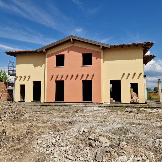appartamento in vendita a Pontedera in zona Pietroconti