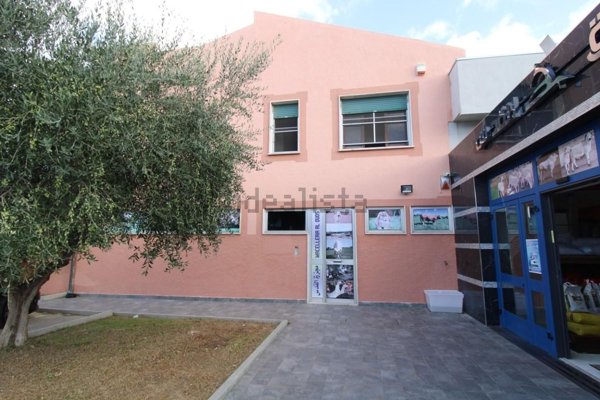 casa indipendente in vendita a Pontedera in zona Pietroconti