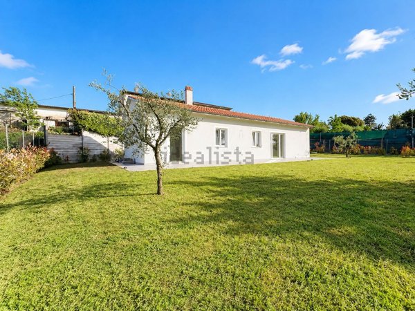 casa indipendente in vendita a Pontedera in zona La Rotta
