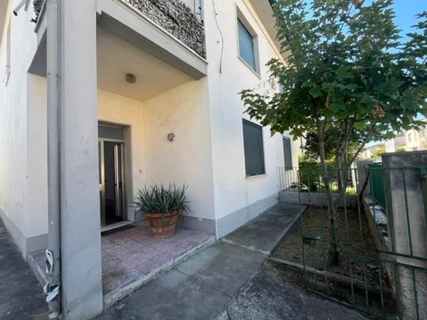 casa indipendente in vendita a Pontedera in zona La Bianca