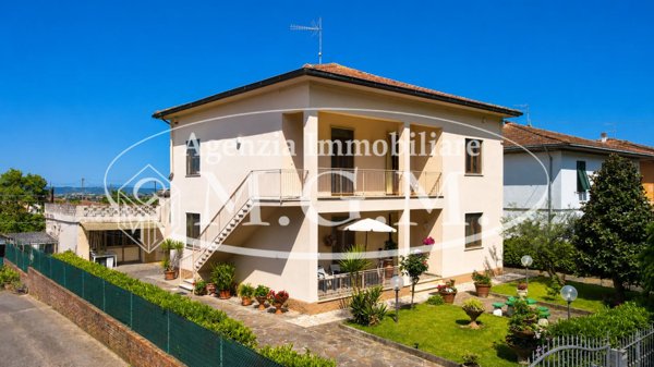 casa indipendente in vendita a Pontedera in zona La Rotta