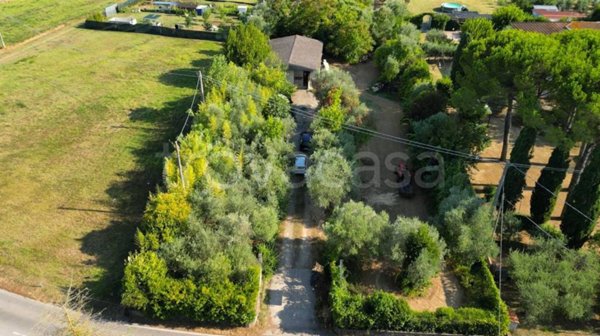 appartamento in vendita a Pontedera in zona Santa Lucia