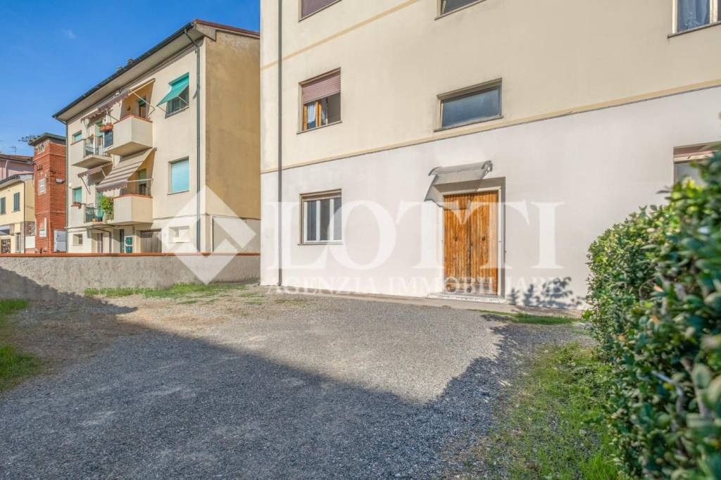 appartamento in vendita a Pontedera in zona Il Romito