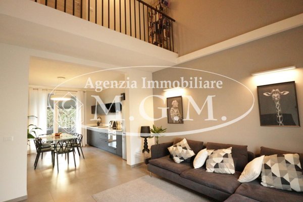 casa indipendente in vendita a Pontedera