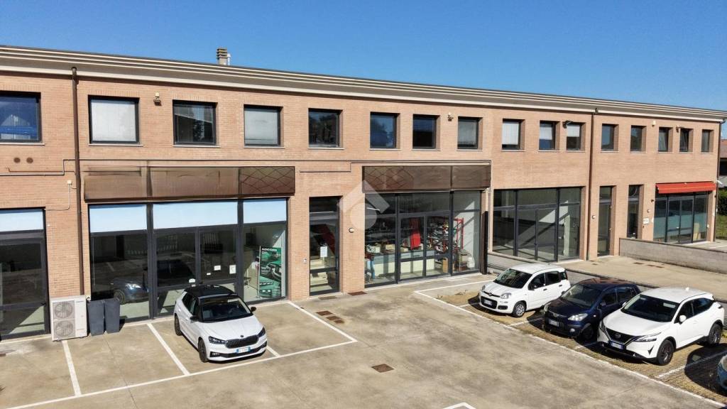 ufficio in vendita a Pontedera