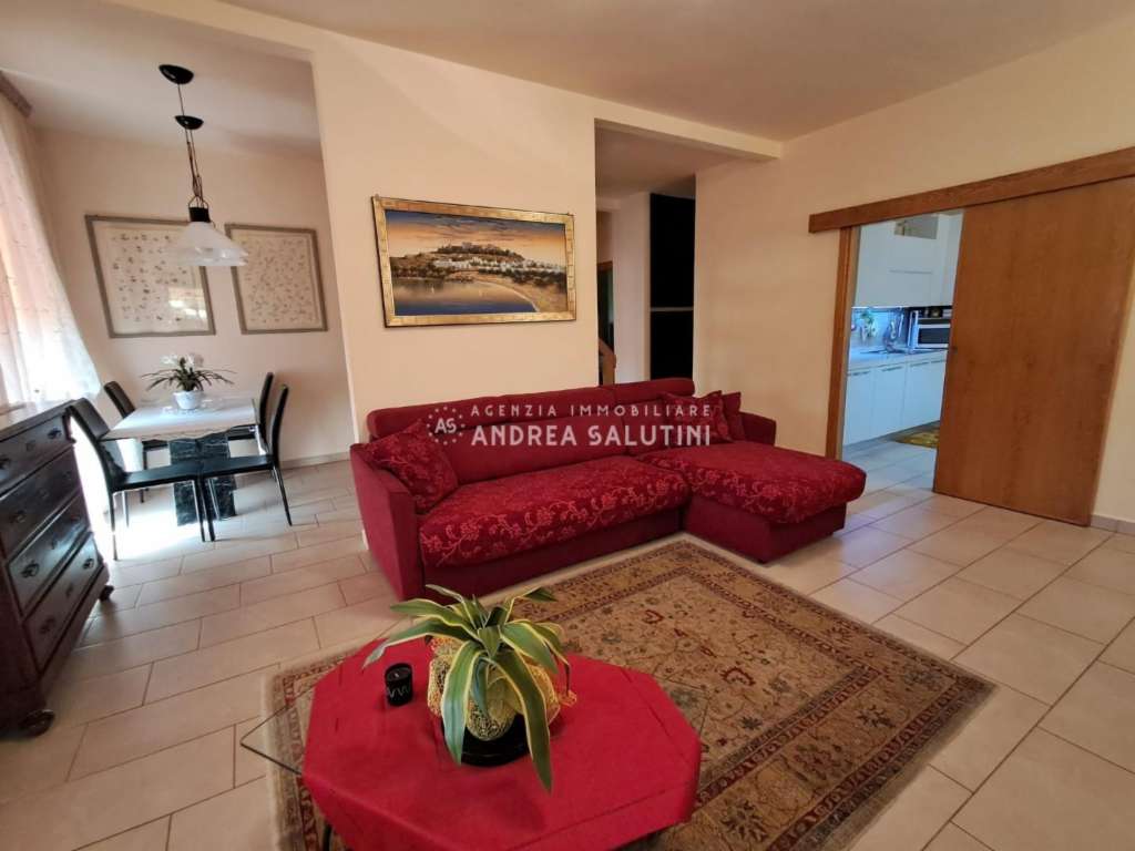 casa indipendente in vendita a Pontedera in zona Le Cantine