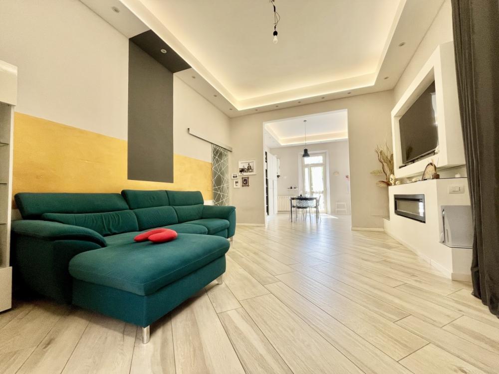 intera palazzina in vendita a Pontedera in zona La Bianca