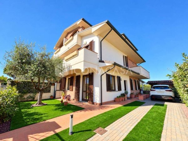 appartamento in vendita a Pontedera in zona Il Romito