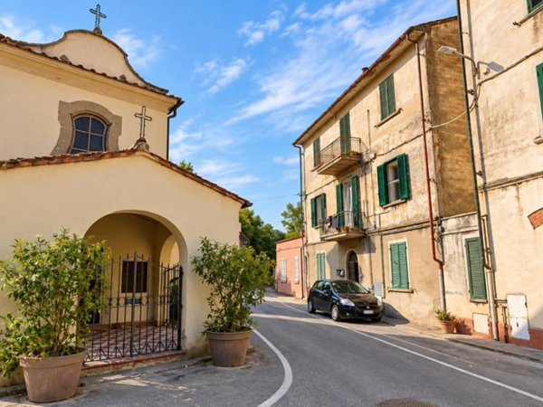 appartamento in vendita a Pontedera in zona Montecastello