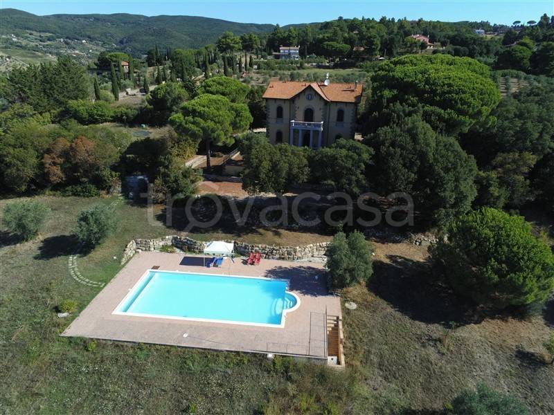 casa indipendente in vendita a Riparbella