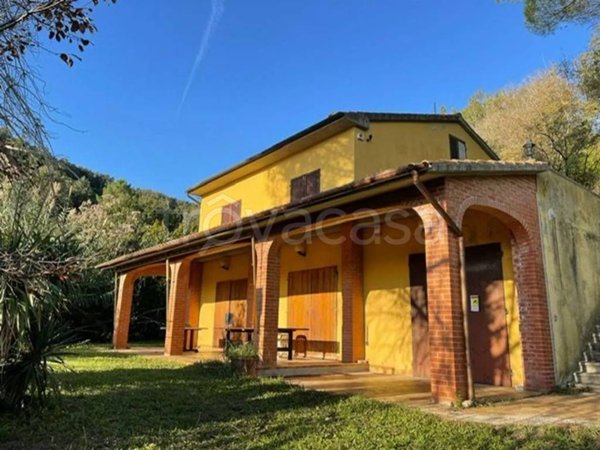 casa indipendente in vendita a Riparbella