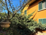 casa indipendente in vendita a Riparbella
