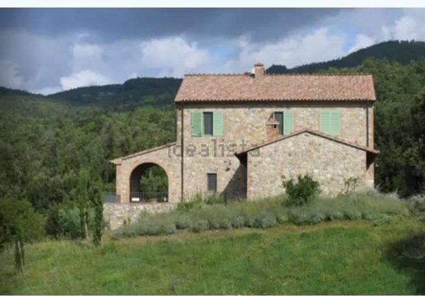 casa indipendente in vendita a Riparbella