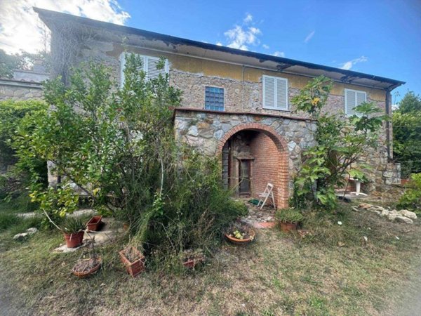 casa indipendente in vendita a Riparbella
