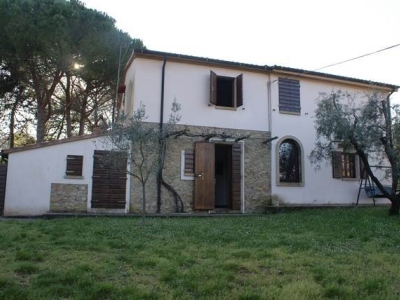 casa indipendente in vendita a Riparbella