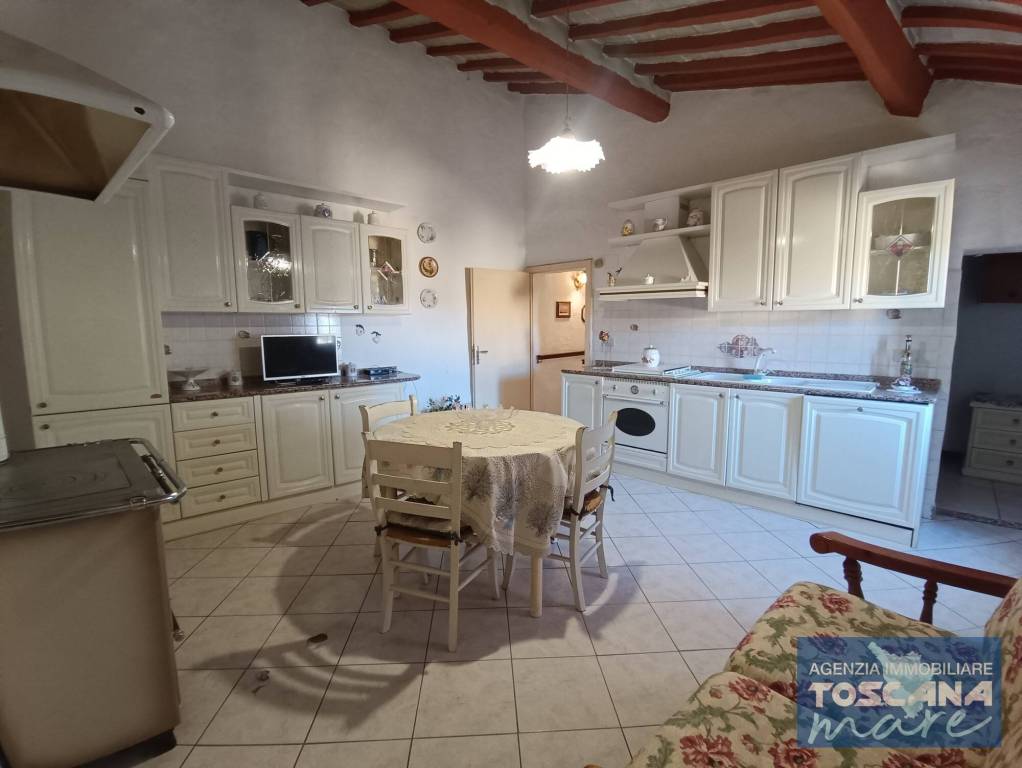 appartamento in vendita a Riparbella