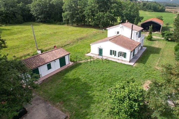 casa indipendente in vendita a Riparbella