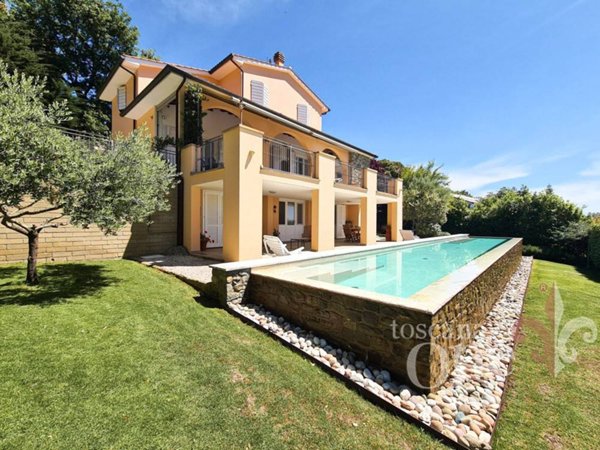 casa indipendente in vendita a Riparbella