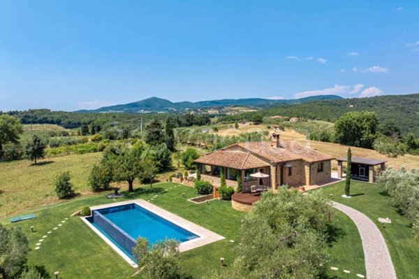 casa indipendente in vendita a Riparbella