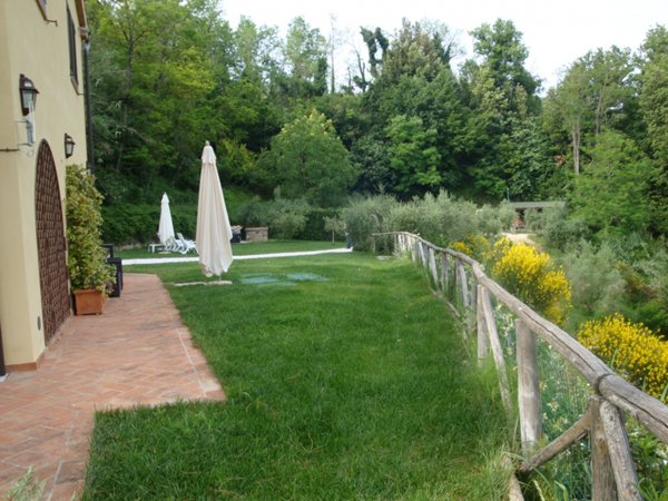 casa indipendente in vendita a Riparbella