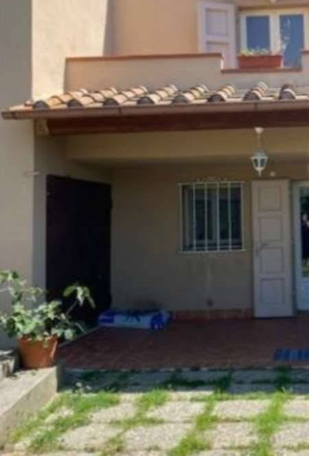 casa indipendente in vendita a Riparbella