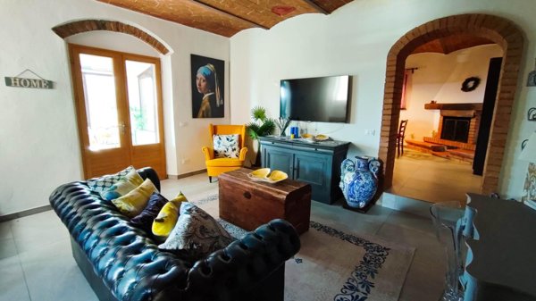 casa indipendente in vendita a Riparbella