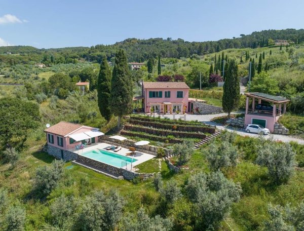 casa indipendente in vendita a Riparbella