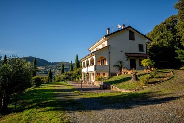 casa indipendente in vendita a Riparbella
