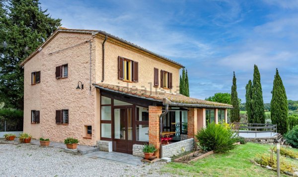 casa indipendente in vendita a Riparbella