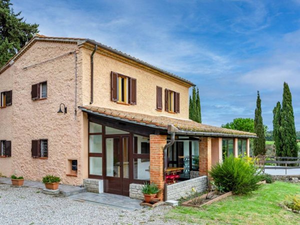 casa indipendente in vendita a Riparbella