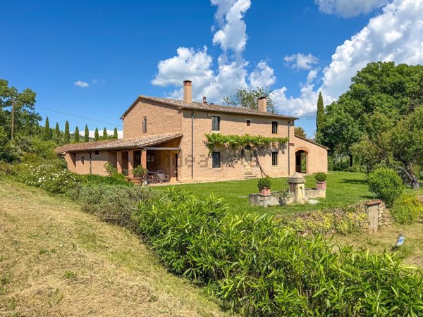 casa indipendente in vendita a Riparbella