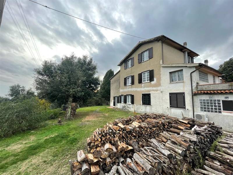 casa indipendente in vendita a Riparbella