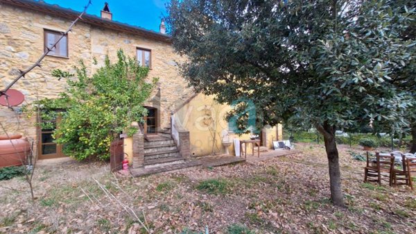 casa indipendente in vendita a Riparbella