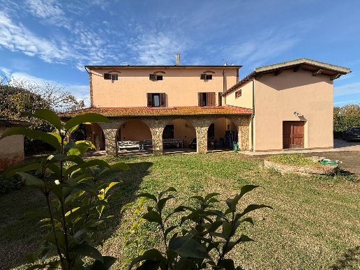 casa indipendente in vendita a Riparbella